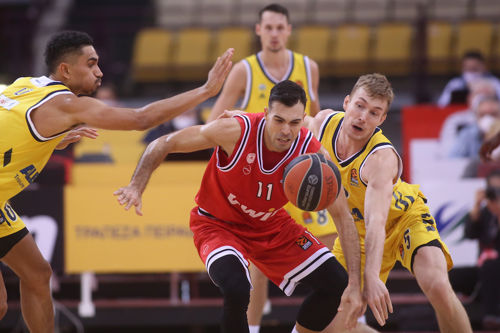 LIVE: Άλμπα Βερολίνου – Ολυμπιακός