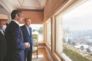 Εξετάζονται αντίμετρα για τις τουρκικές υπερπτήσεις