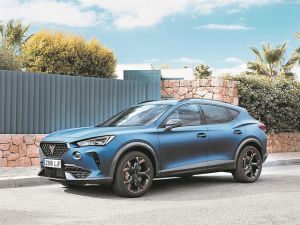 Ενα SUV τρία σε ένα!