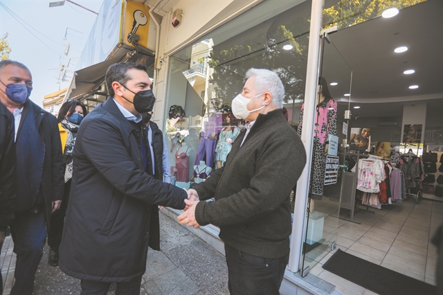 «Βαρίδια» και «σοφοί» σε νέες μάχες