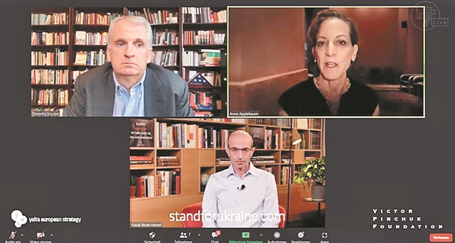 Ανάλυση: «Οι Ουκρανοί νιώθουν μέλη σε μια κοινότητα δημοκρατίας»