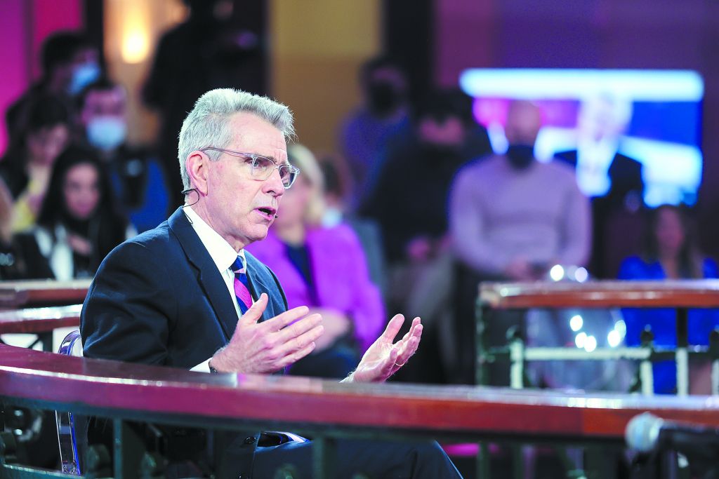 «Συγκρούονται δύο οράματα για το μέλλον του πλανήτη»