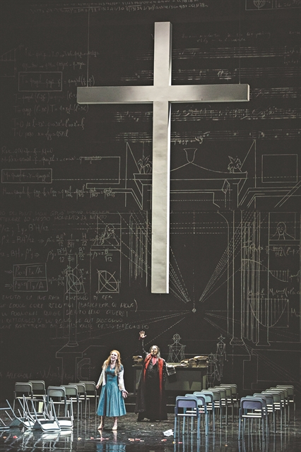 «Βρισκόμαστε πάντα στην ίδια θέση με τον Φάουστ»