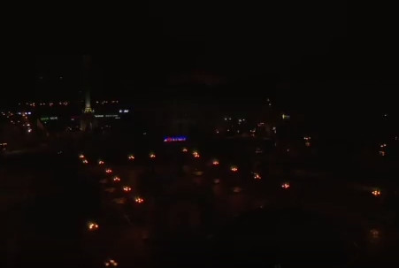 Σφυροκοπούν το Κίεβο – Βομβαρδισμοί κοντά σε σιδηροδρομιοκό σταθμό και κεντρικό ξενοσοχείο