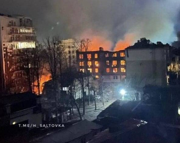 Νύχτα κόλασης σε Χάρκοβο και Κίεβο – Βομβαρδίζουν σημαντικές υποδομές | tanea.gr