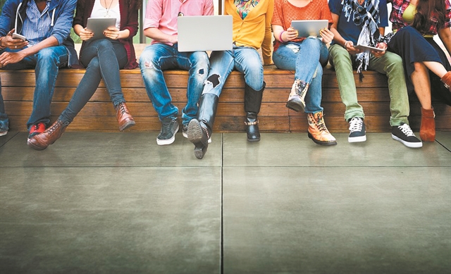 Πώς η επισφάλεια στην εργασία απειλεί τη δημοκρατία