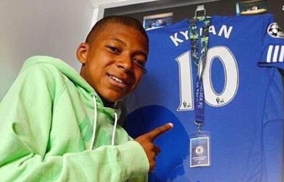 Οταν η Τσέλσι έριχνε… άκυρο στον Εμπαπέ