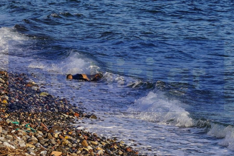 Λέσβος: Σοκαριστικές φωτογραφίες από το ναυάγιο με μετανάστες
