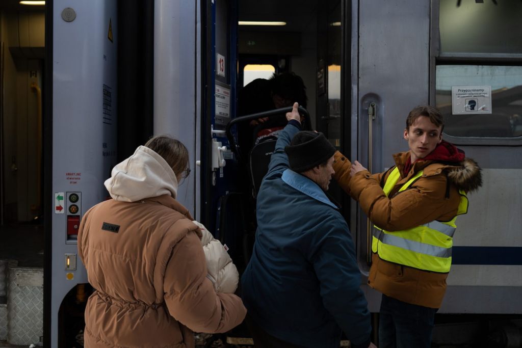 Ουκρανία: 290 πρόσφυγες εισήλθαν στην Ελλάδα την Τρίτη – 79 ανήλικοι ανάμεσά τους