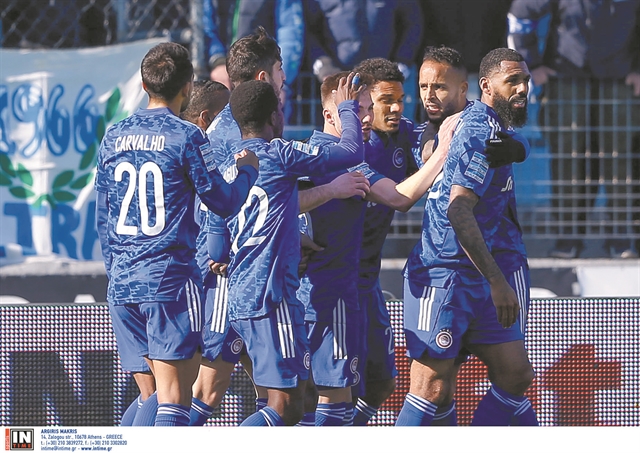 Τα πλέι οφ, ο στόχος και ο… Κλοπ