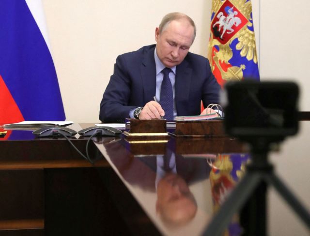 Νέα στοιχεία ότι ο Πούτιν διευθύνει τα ρωσικά στρατεύματα από πυρηνικό καταφύγιο