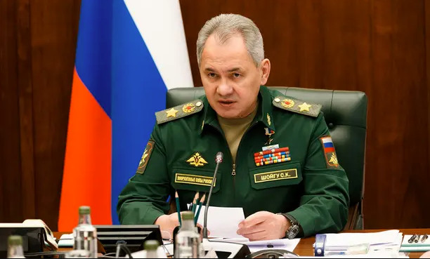 Σοϊγκού: Επανεμφάνιση του Ρώσου υπουργού Αμυνας με σαφείς προειδοποιήσεις προς το ΝΑΤΟ