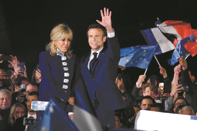 Επτά καυτά ντοσιέ για τις 100 πρώτες ημέρες