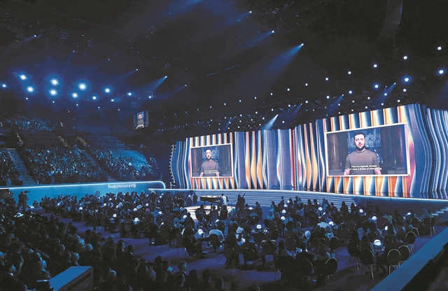 Η Ροντρίγκο, ο Μπατίστ και ο Ζελένσκι