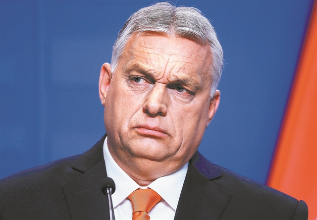 «Παγώστε τα 7,5 δισ. που θα δίνονταν στην Ουγγαρία»