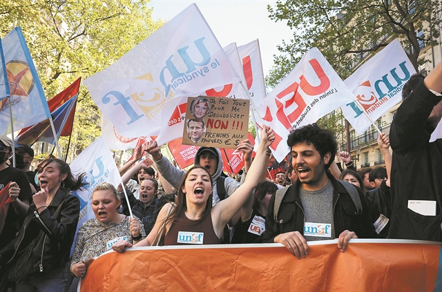 Μόλις 23.000 σε 30 πόλεις διαδήλωσαν κατά της Ακροδεξιάς