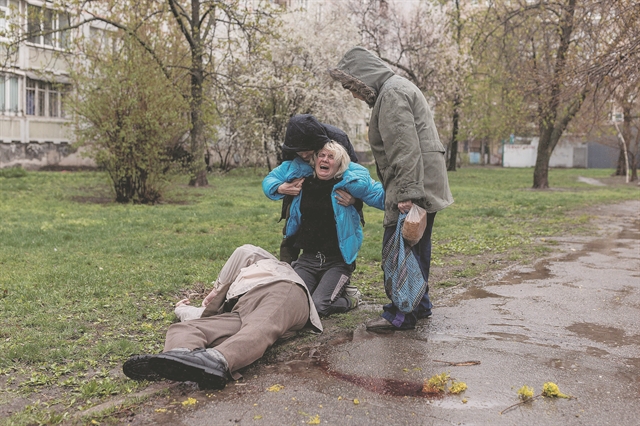 «Σε κάθε πόλη και χωριό σκοτώνουν τους αμάχους»