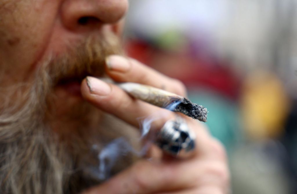 Γιατί ο αριθμός «420» είναι το παγκόσμιο σύμβολο της μαριχουάνας