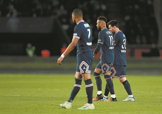 Η Παρί και οι «σφετεριστές» με ισχυρό κίνητρο