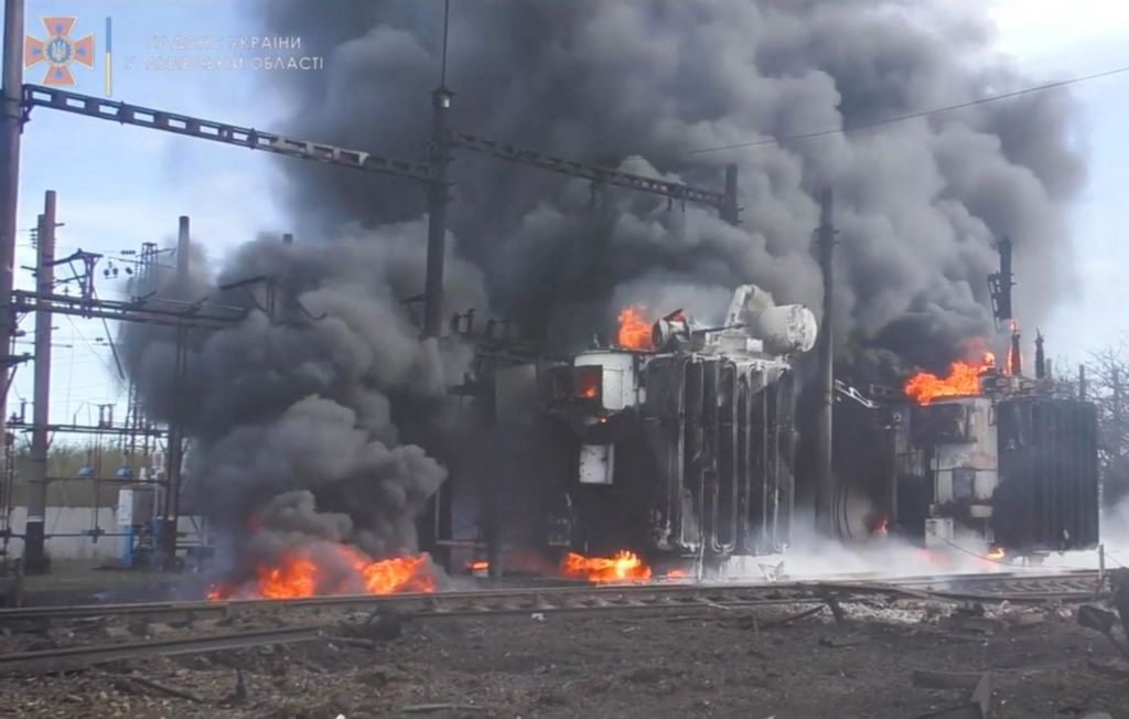 Πόλεμος στην Ουκρανία: Ολονύχτιο σφυροκόπημα από τους Ρώσους