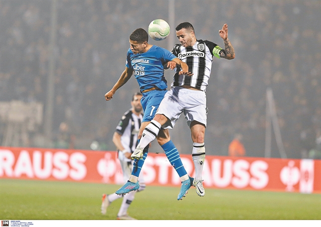 Σούπερ πρόκριση της Αϊντραχτ στο Καμπ Νου!