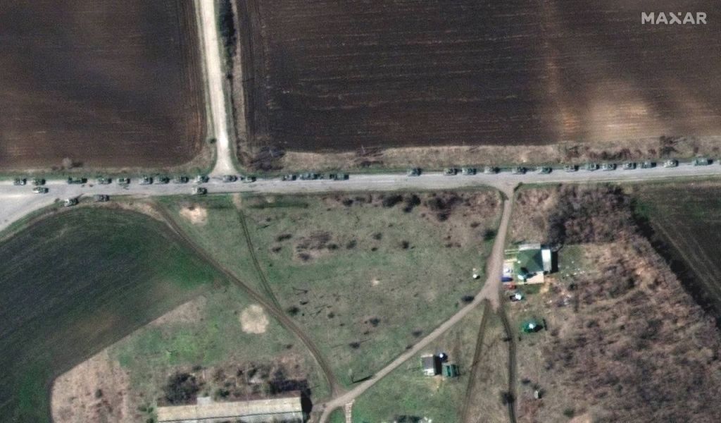 Ουκρανία: Νέες δορυφορικές φωτογραφίες επιβεβαιώνουν την κινητοποίηση των ρωσικών στρατευμάτων για το Ντονμπάς