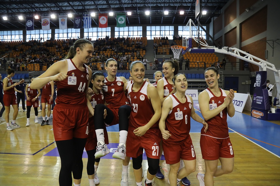 Ολυμπιακός – Ελευθερία Μοσχάτου 59-48: Κατέκτησαν το Κύπελλο οι «ερυθρόλευκες»