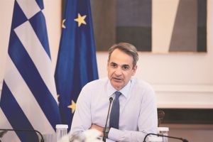 Μαξίμου: Ολα στο φως
