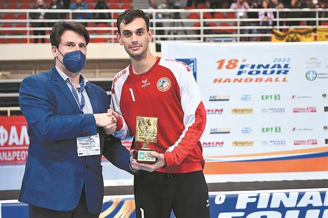 Ονειρο ζούμε, μη μας ξυπνάτε