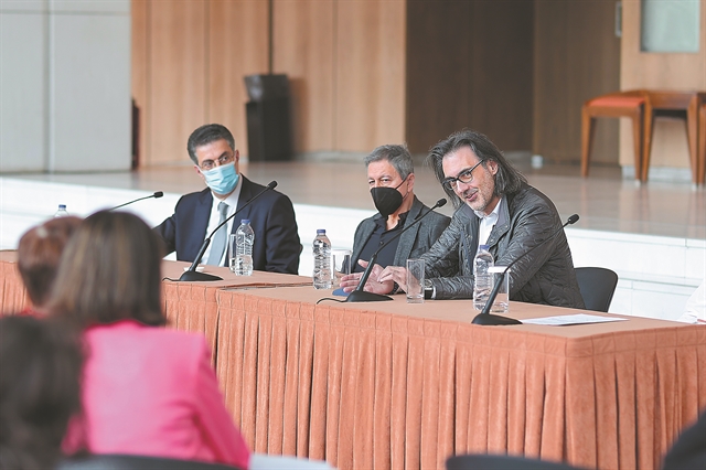 «Είναι περισσότερα αυτά που μας ενώνουν»