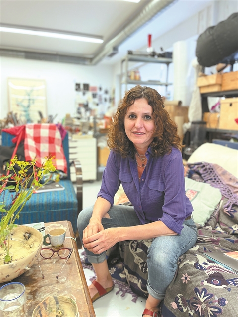 «Στην κεραμική γινόμαστε μάγοι»