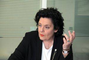 Λιάνα Κανέλλη: «Δεν μπορεί να το παίζουν μωρές παρθένες για το τάγμα Αζόφ»