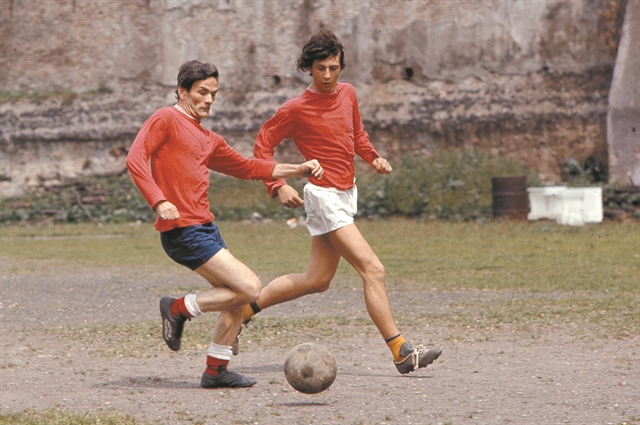 Ολος ο κόσμος είναι μια αλάνα