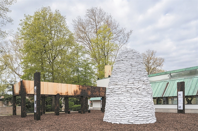 Σουρεαλισμός και πολιτική ορθότητα