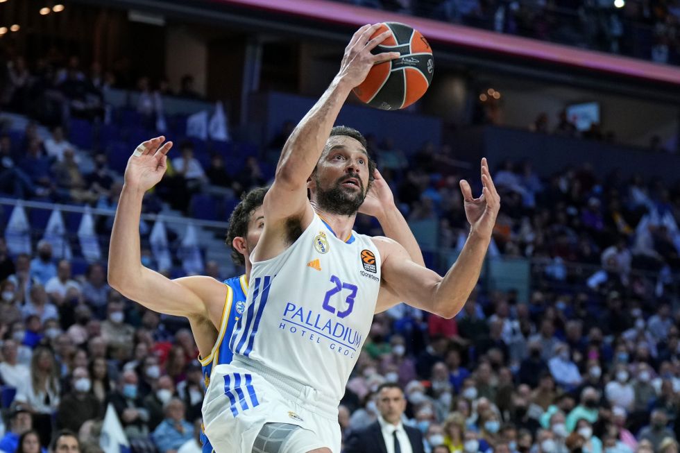 Έβγαλε τη σκούπα η «Βασίλισσα» και εξασφάλισε τη πρόκριση στο Final Four