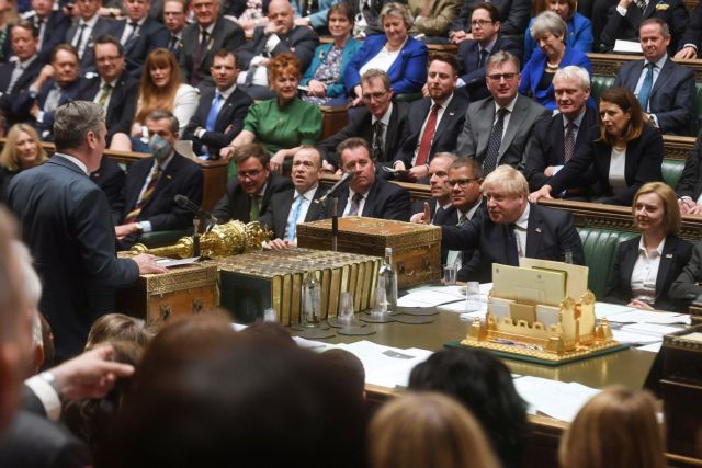 Βρετανία: Ο βουλευτής που έβλεπε πορνό σε συνεδρίαση του κοινοβουλίου δήλωσε ότι το έκανε κατά λάθος