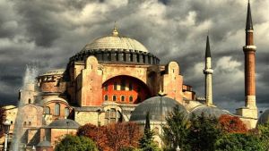 Αγία Σοφία: Κατέστρεψαν την ιστορική Αυτοκρατορική Πύλη