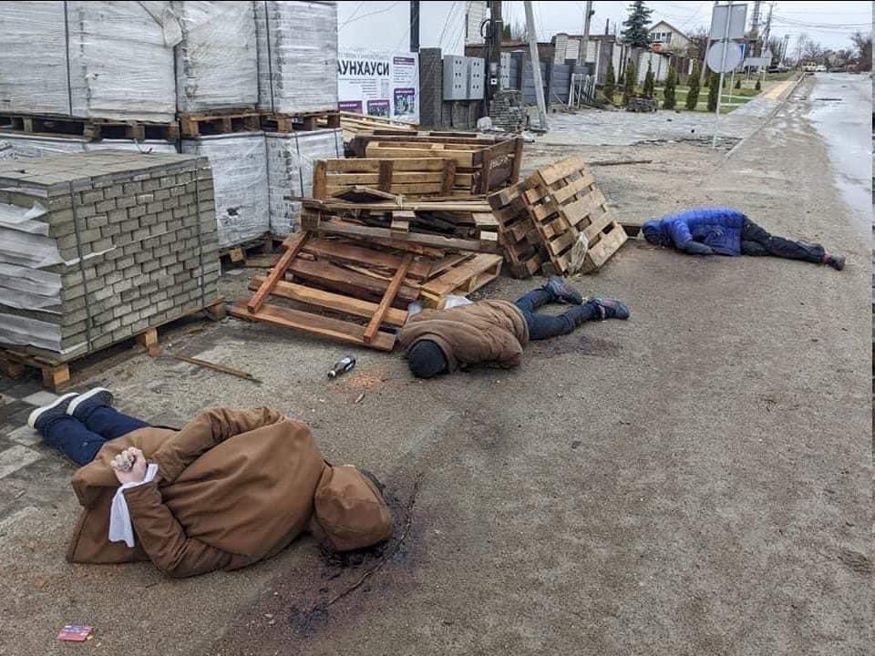 Ρωσία: «Προβοκάτσια» και «σκηνοθετημένη παράσταση» τα πτώματα στους δρόμους της Μπούκα