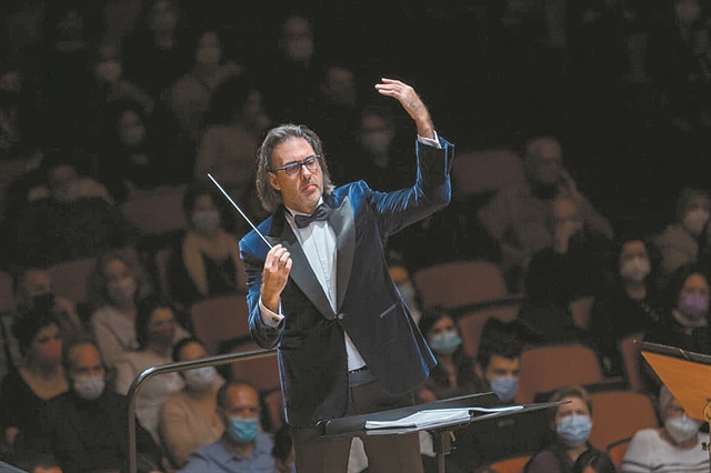 Ο Λεωνίδας Καβάκος και οι «αρνητές»