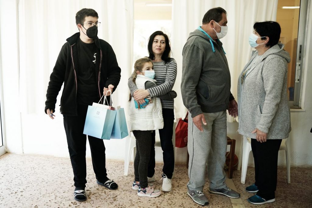 Πρόσφυγες: Σχεδόν 20.000 έχουν φτάσει στην Ελλάδα από την Ουκρανία