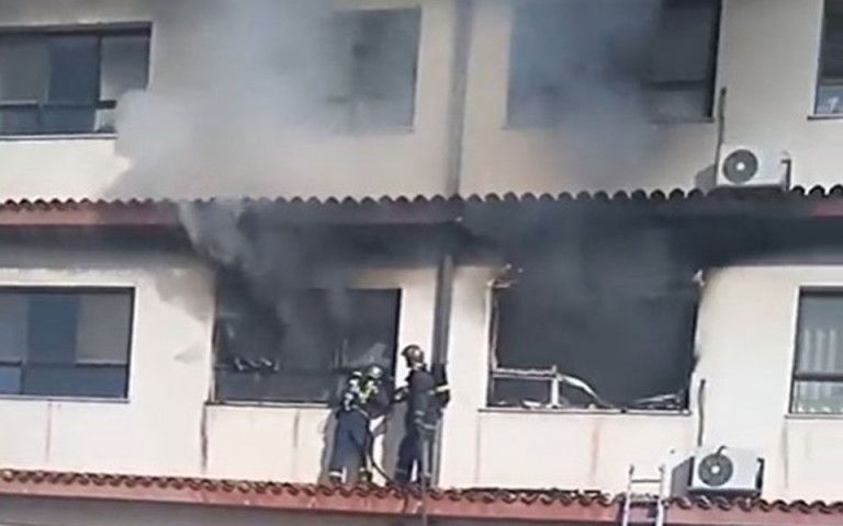 Φωτιά στο Παπανικολάου: Βίντεο δείχνει την ένταση της φωτιάς | tanea.gr