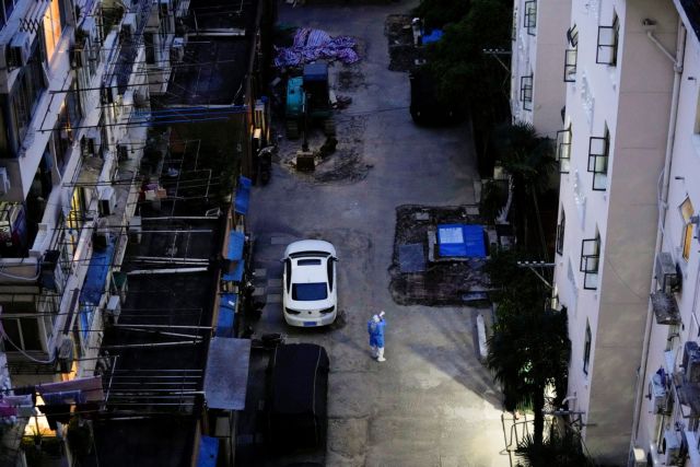Τζανάκης: Υπολογίζω 1.000 με 3.000 νεκρούς στη Σαγκάη και όχι τρεις όπως λέει η Κίνα