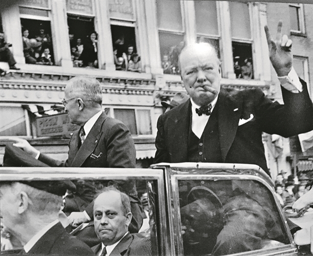 Ενα νέο «παραπέτασμα»;