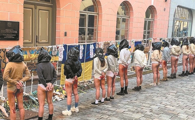 Η (νέα) δυστοπία άργησε μια μέρα