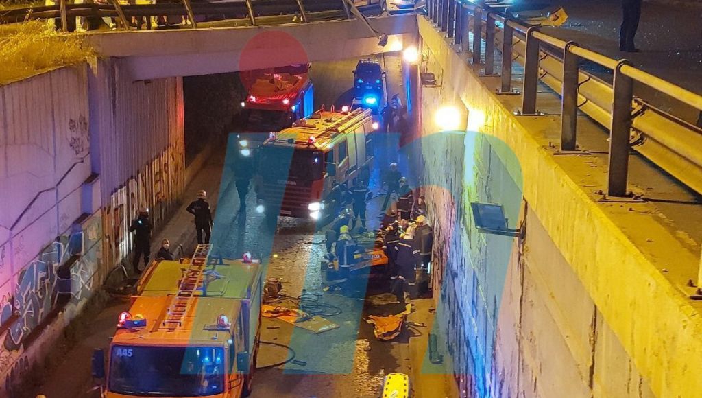 Σοκαριστικό τροχαίο στη γέφυρα της Νέας Ιωνίας προς Χαλάνδρι