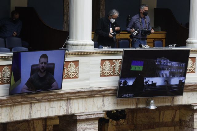 Βαρουφάκης: Ο Ζελένσκι πρόσβαλε τη Βουλή – Αποχώρησε το ΜέΡΑ25