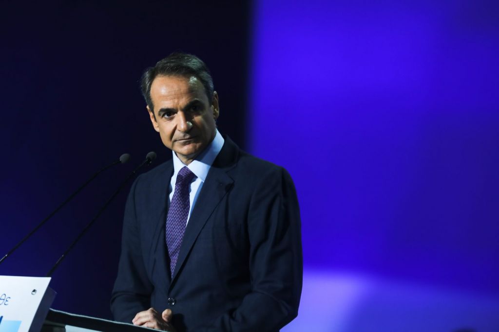 Οι συμφωνίες με τις οποίες γυρνάει στις βαλίτσες του από τα Εμιράτα ο πρωθυπουργός