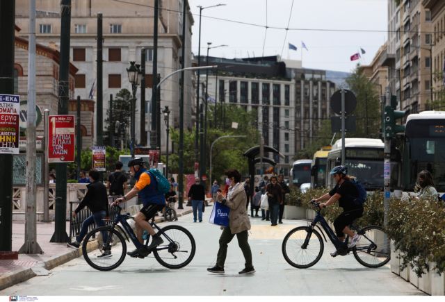 Κοροναϊός: «Ισως δούμε στο μέλλον μια μετάλλαξη που να μας εκπλήξει δυσάρεστα»