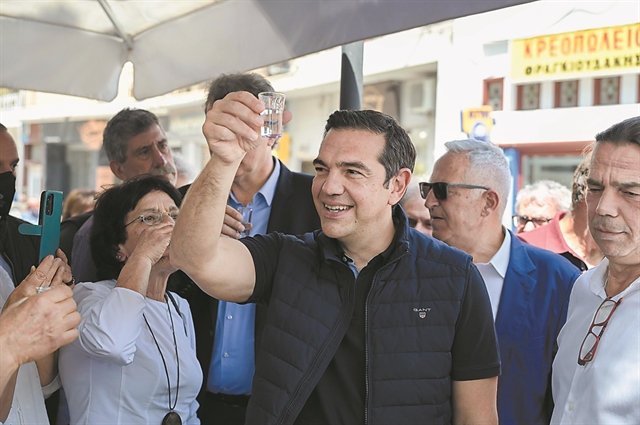 Πρόσκληση σε μονομαχία για τις αμερικανικές βάσεις