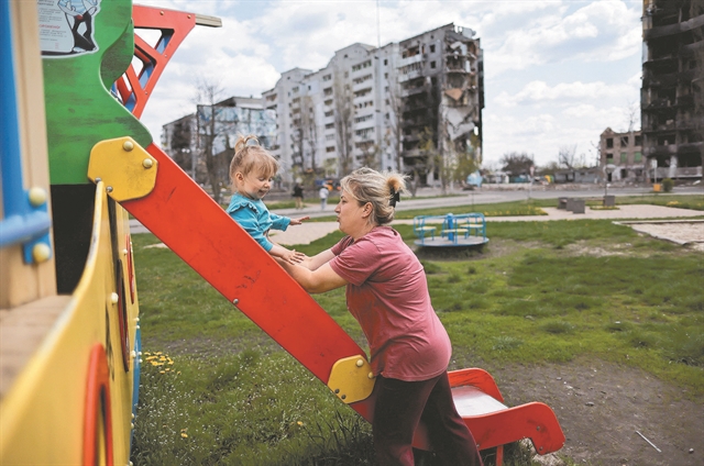 Τα μαθήματα ενός παράλογου πολέμου